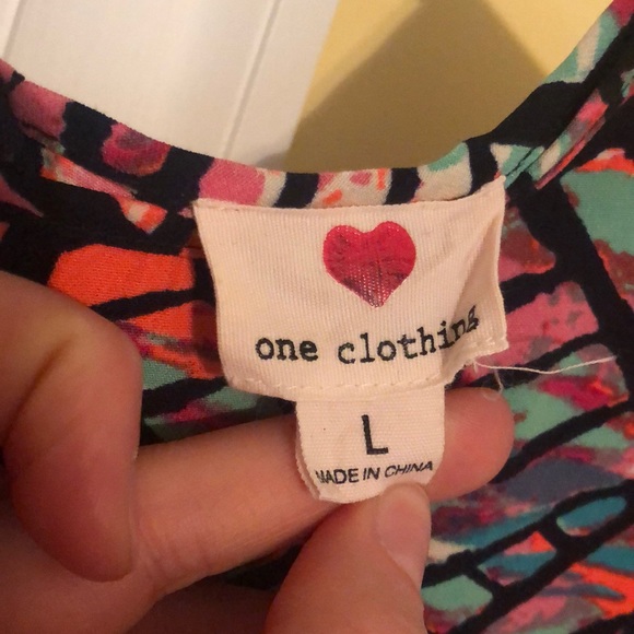 Multi color top - Picture 4 of 4